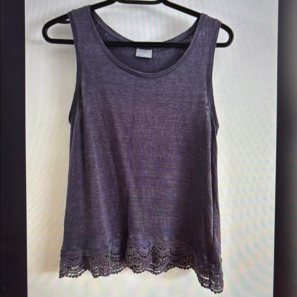 Women's Gray Lace Hem Tank Top